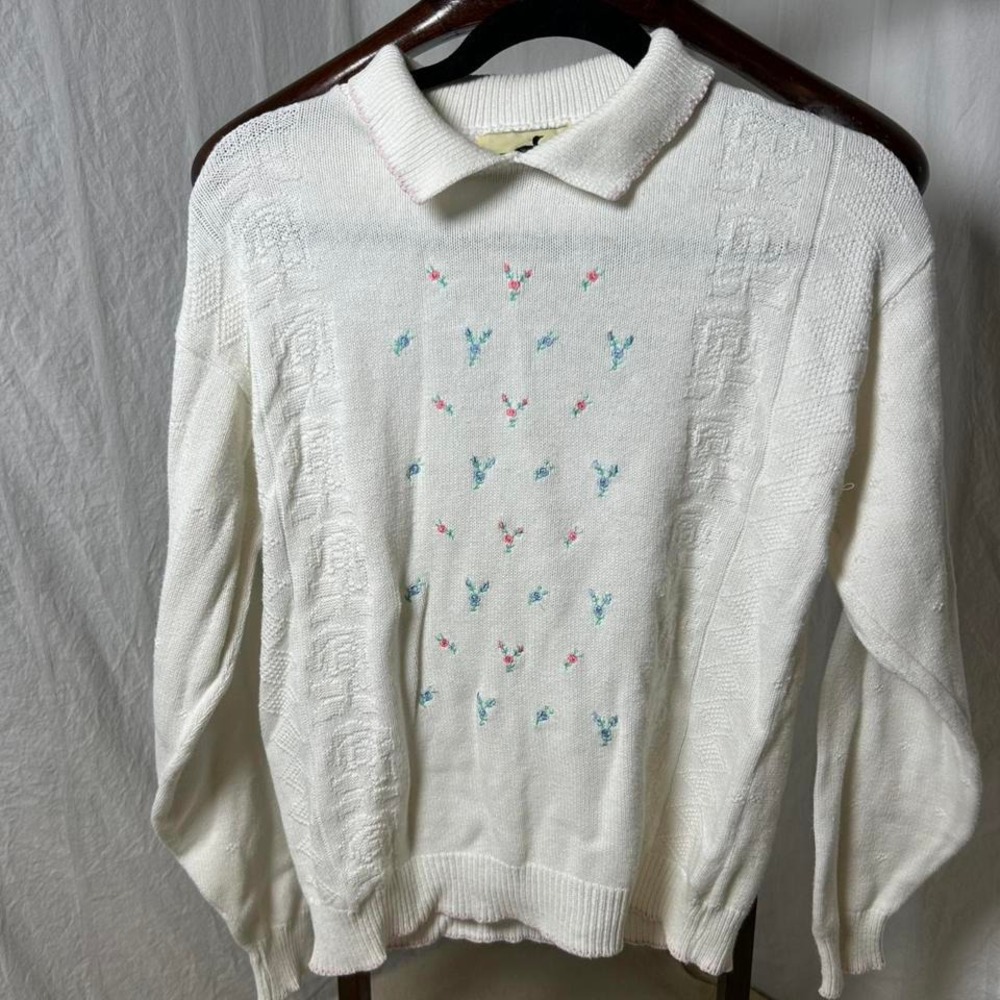 Vtg Winona Knits collar Ivory Sweater Size small